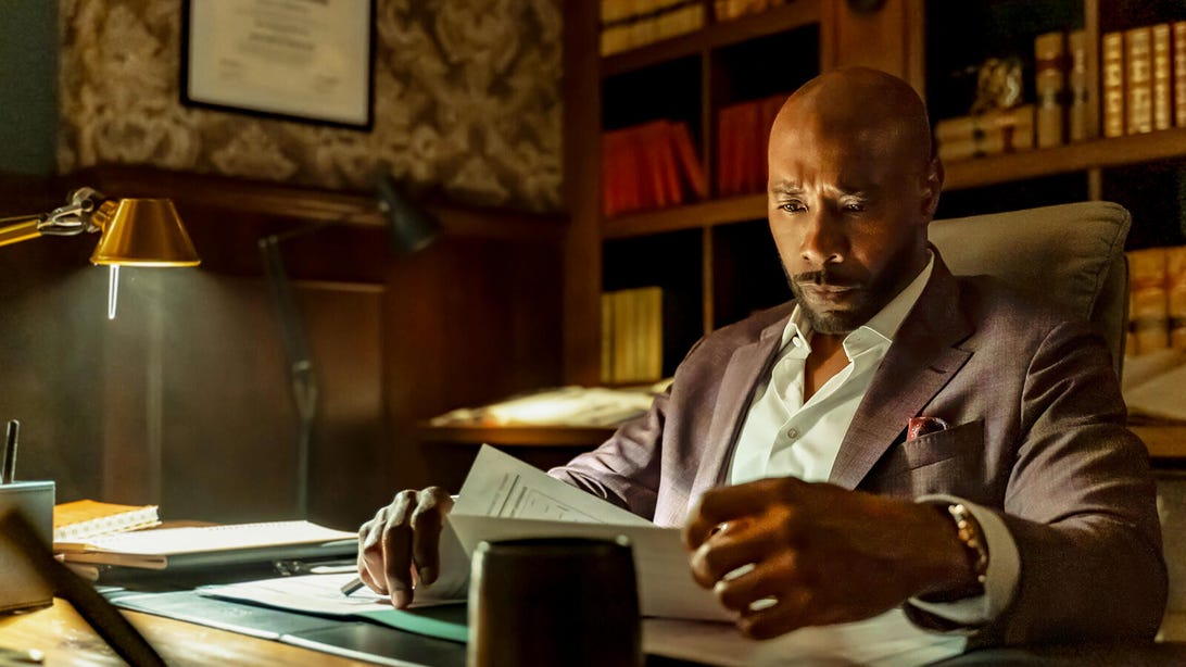 Watson: Morris Chestnut Breaks Down CBS's New Medical Drama With a Sherlock Twist
